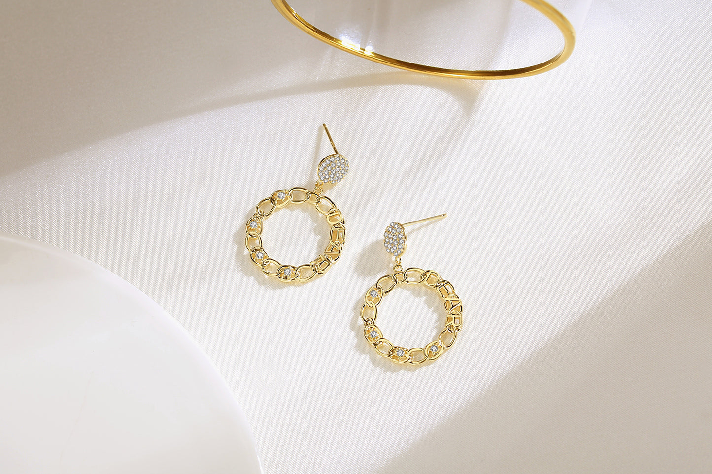 Your Dear Circle Earrings
